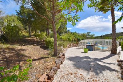 Villa - 284 m² - 6 pièces