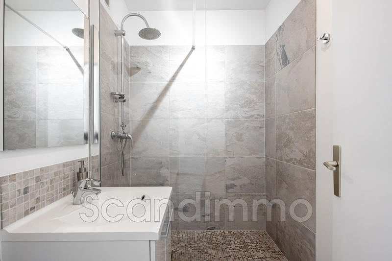 Appartement - 94 m² - 4 pièces