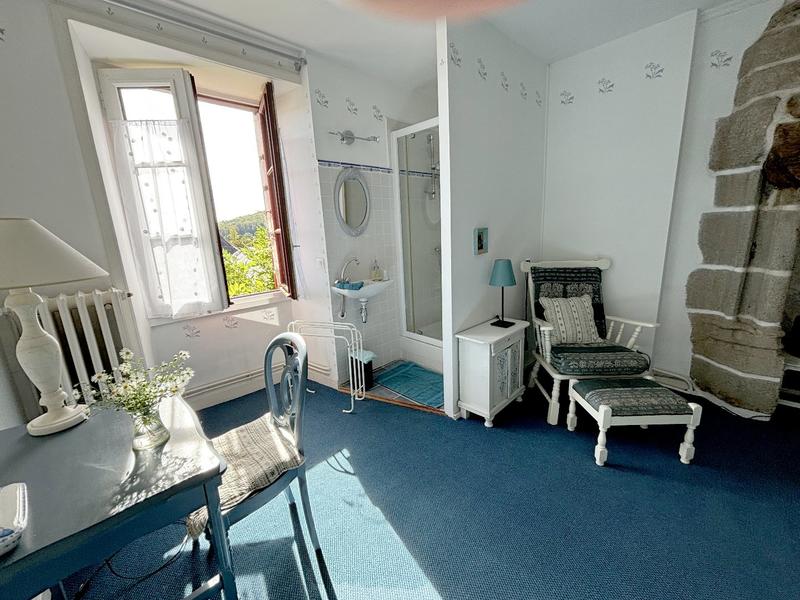 Maison - 293 m² - 11 pièces