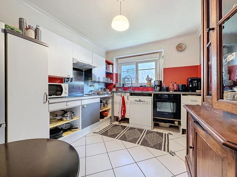 Maison - 161 m² - 8 pièces