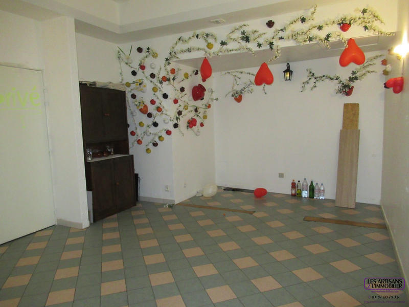 Local commercial - 110 m²