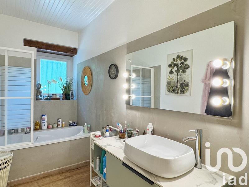 Maison - 276 m² - 11 pièces