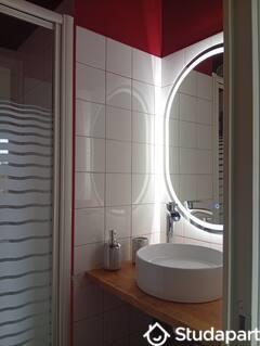 Chambre - 11 m² - 1 pièce