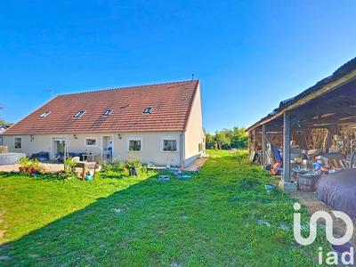 Maison - 232 m² - 8 pièces