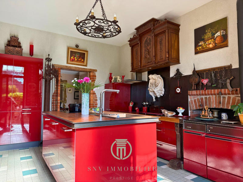 Propriété - 236 m² - 7 pièces