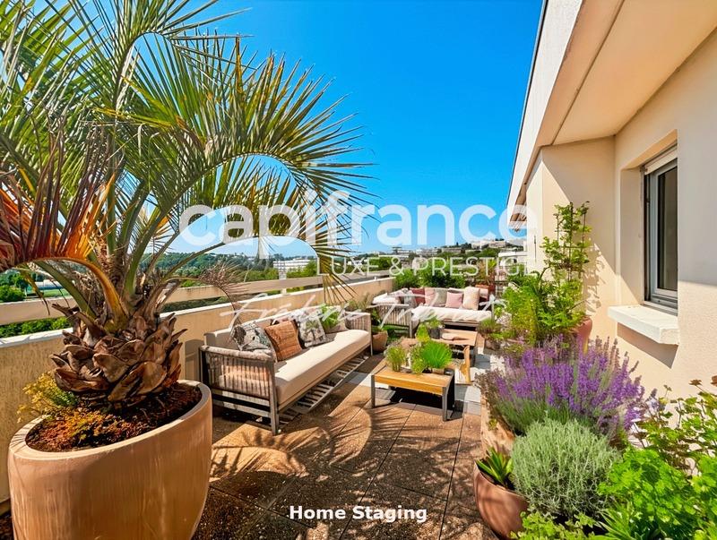 Appartement - 80 m² - 4 pièces