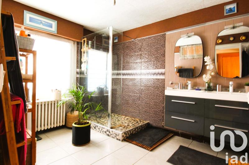 Maison - 390 m² - 10 pièces