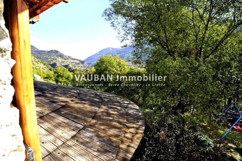 Appartement - 145 m² - 6 pièces