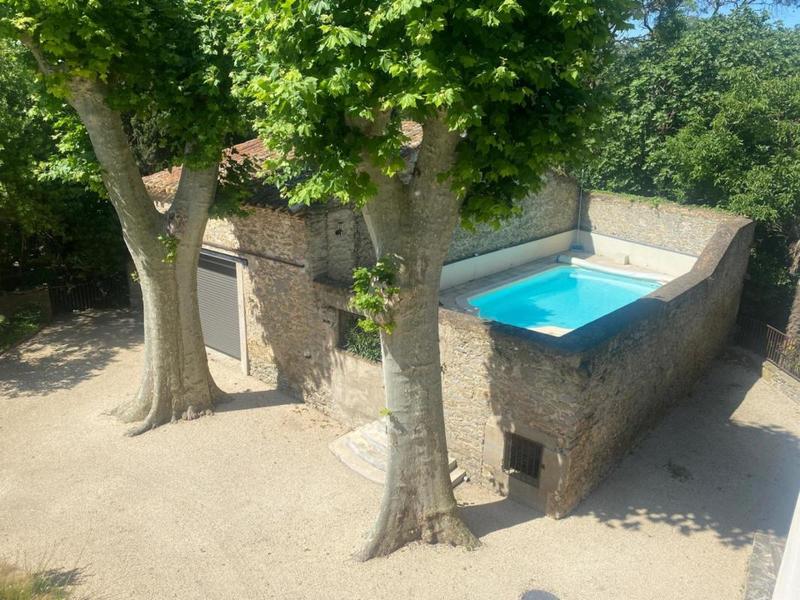 Moulin - 260 m² - 6 pièces