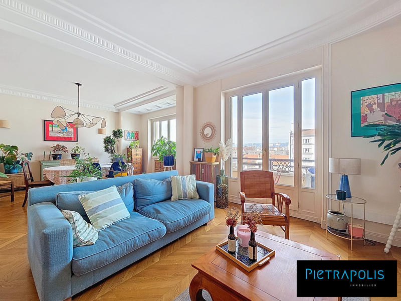 Appartement - 116 m² - 4 pièces