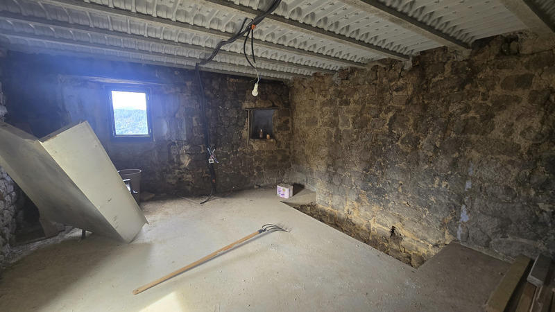 Maison - 167 m² - 6 pièces