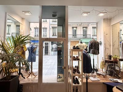 Fonds de commerce - Magasins - 100 m²