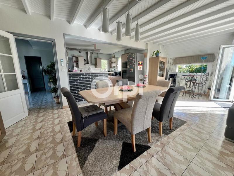 Maison - 185 m² - 5 pièces