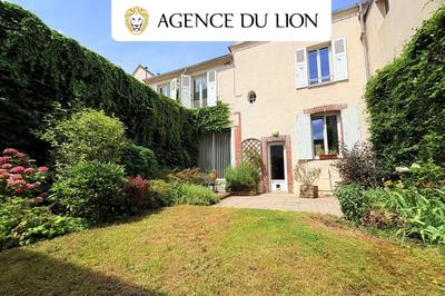 Maison - 121 m² - 6 pièces