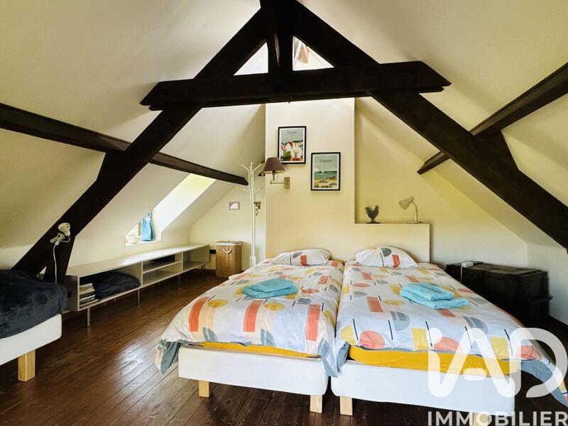 Maison - 255 m² - 8 pièces