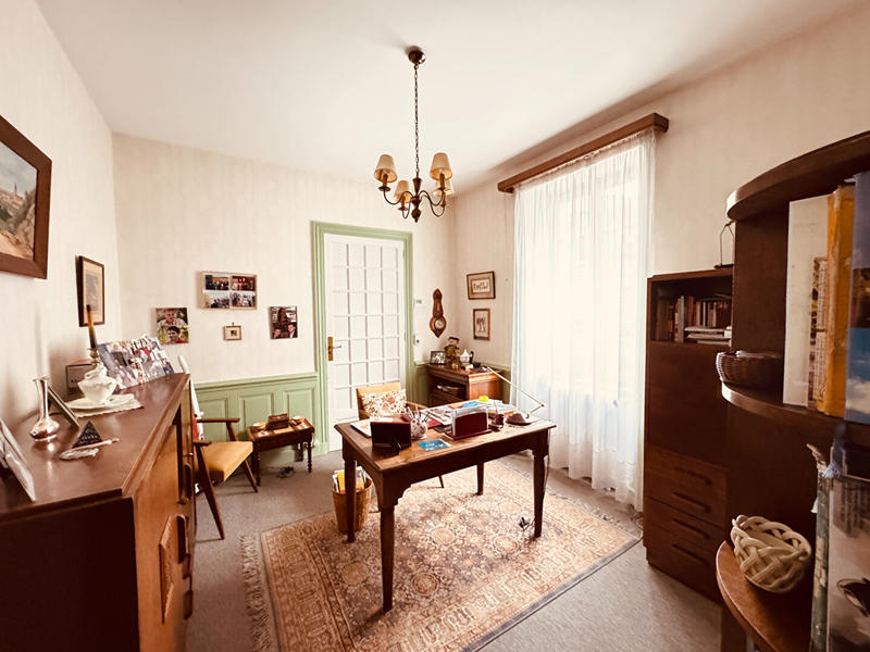 Maison - 316 m² - 9 pièces