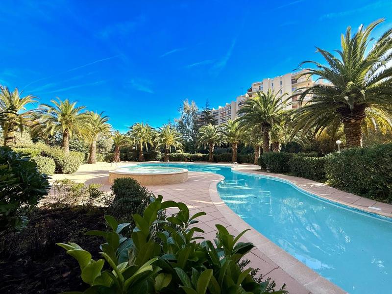 Studio - 29 m² - 1 pièce