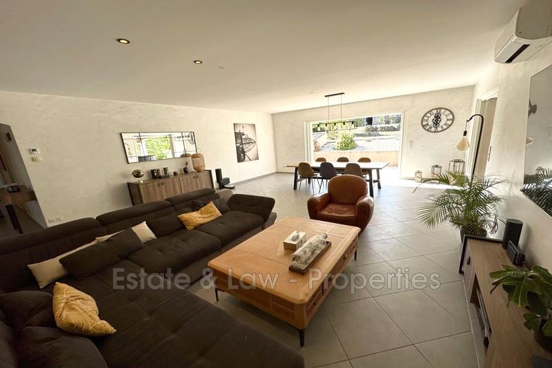 Maison - 137 m² - 4 pièces