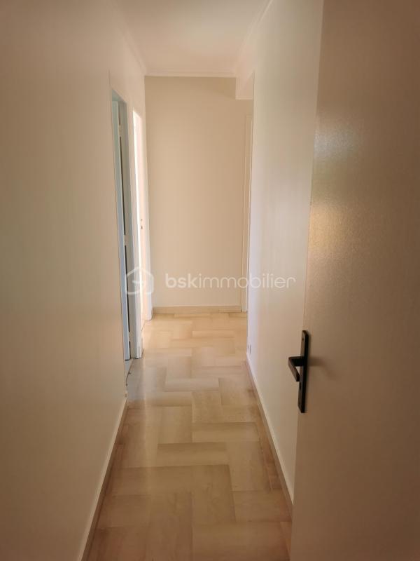 Appartement - 76 m² - 4 pièces
