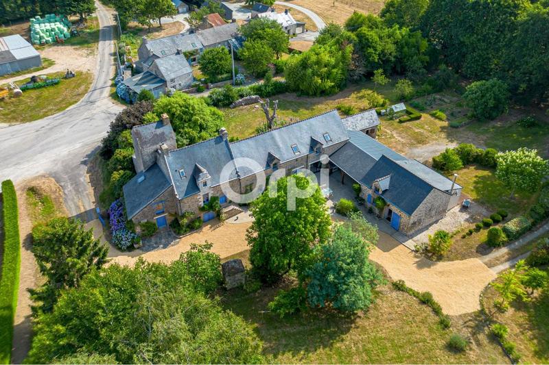 Propriété - 361 m² - 10 pièces