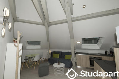 Chambre - 9 m² - 1 pièce