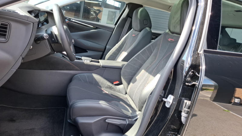 Ds Ds 4 II Bluehdi 130 Performance Line Auto