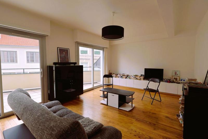 Appartement - 163 m² - 6 pièces