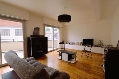 Appartement - 163 m² - 6 pièces