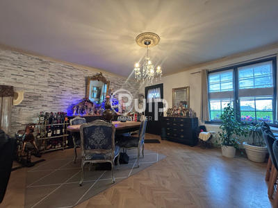 Maison - 153 m² - 8 pièces