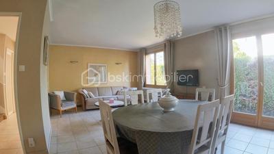 Maison jumelée - 115 m² - 4 pièces