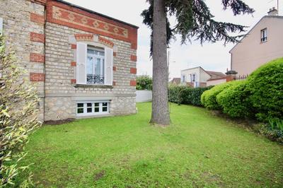 Maison - 262 m² - 8 pièces