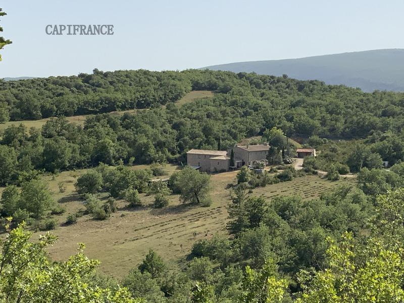 Propriété - 552 m² - 21 pièces