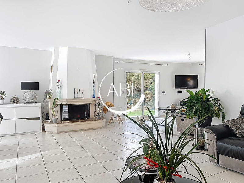 Maison - 155 m² - 4 pièces