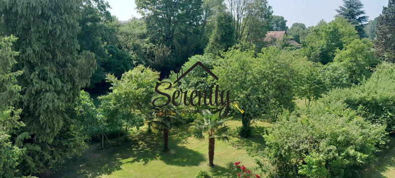 Maison - 297 m² - 6 pièces