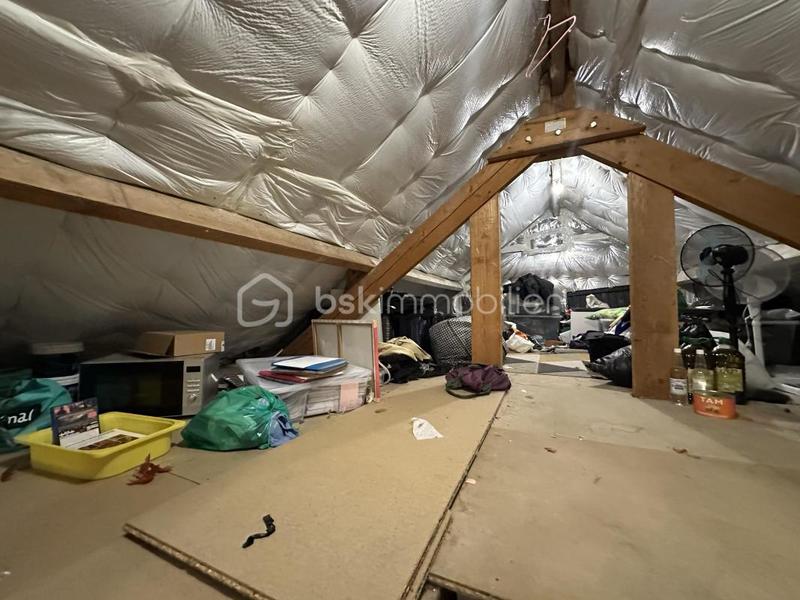 Maison - 140 m² - 9 pièces