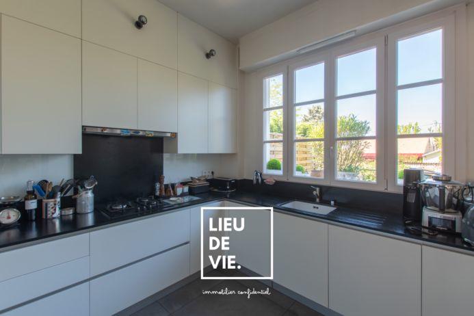 Maison ancienne - 203 m² - 7 pièces