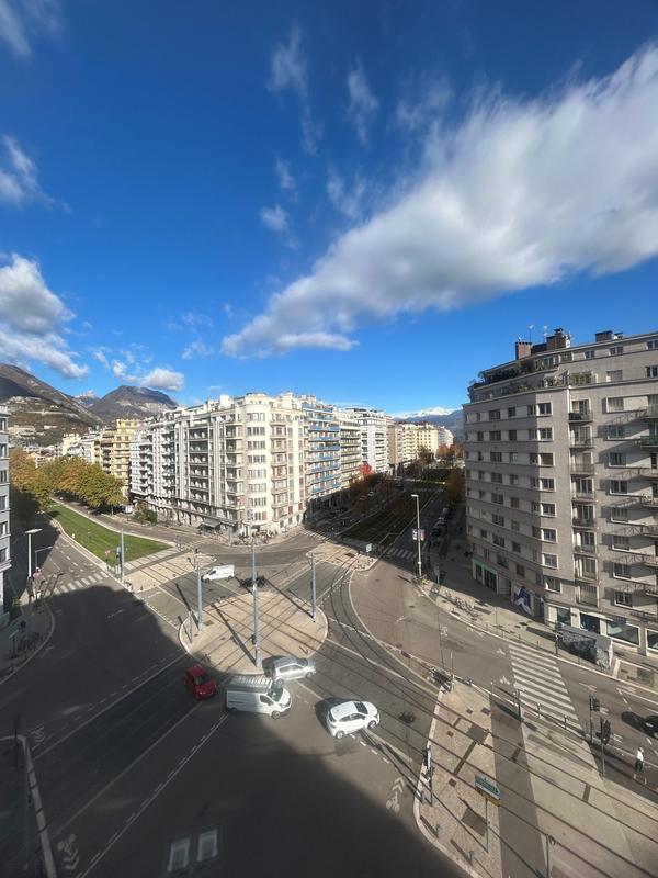 Appartement - 74 m² - 2 pièces