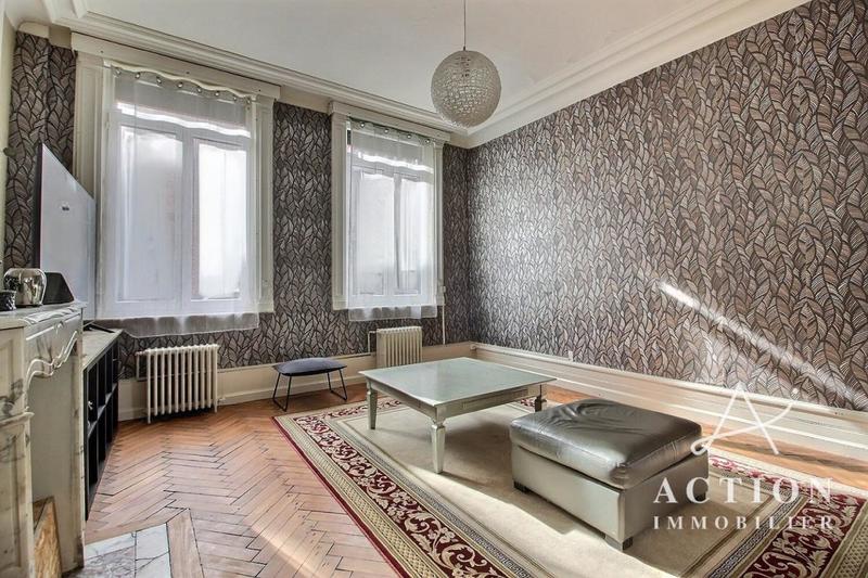 Demeure - 375 m² - 11 pièces