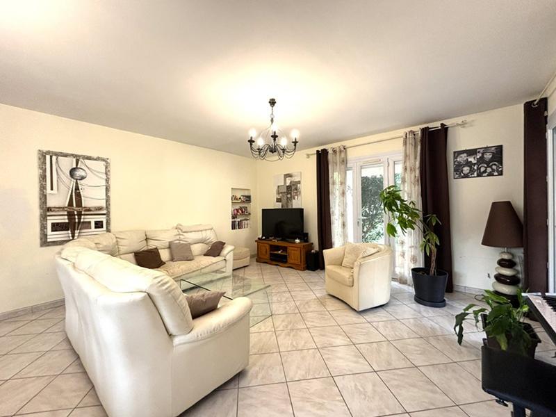 Villa - 170 m² - 8 pièces