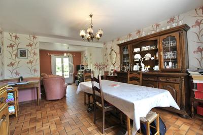 Pavillon - 130 m² - 6 pièces