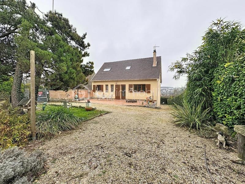 Propriété - 136 m² - 6 pièces