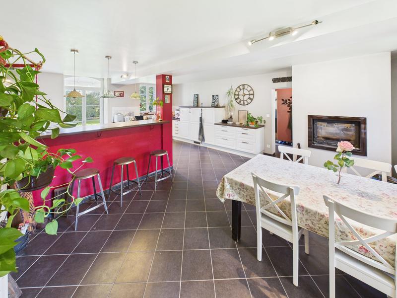 Maison - 336 m² - 12 pièces