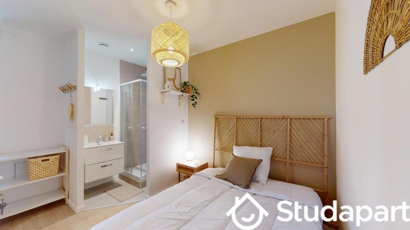 Chambre - 11 m² - 1 pièce