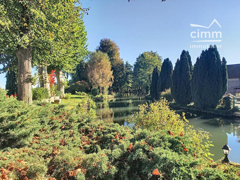 Maison - 365 m² - 15 pièces