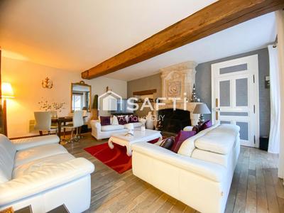 Maison - 330 m² - 11 pièces