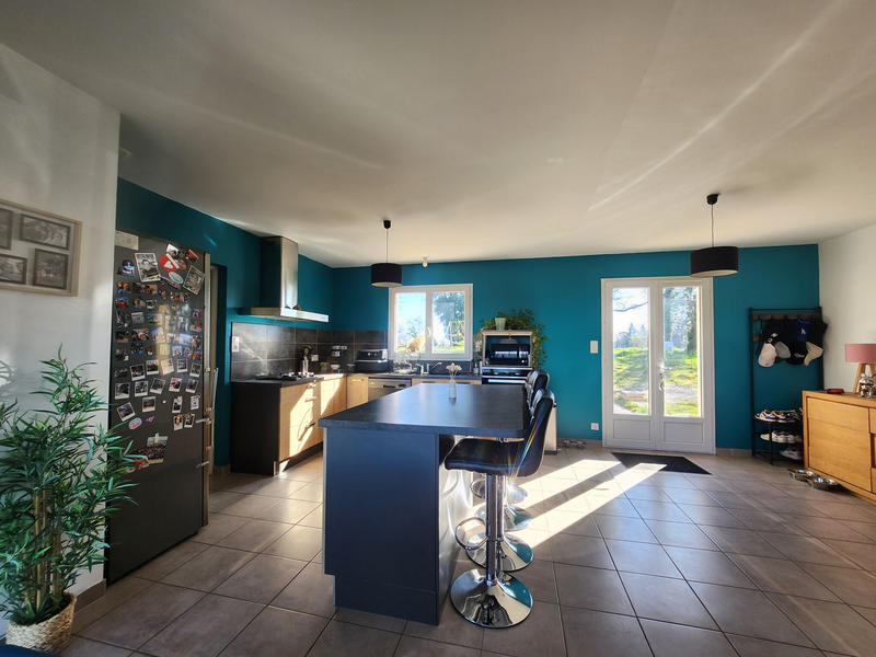 Maison - 95 m² - 5 pièces