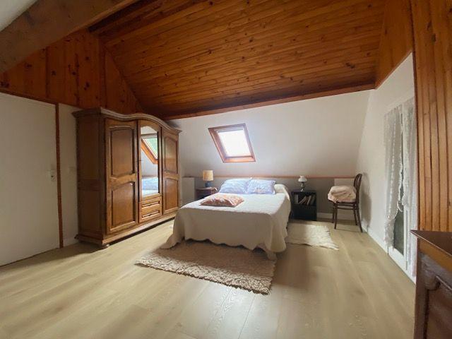 Maison - 195 m² - 7 pièces