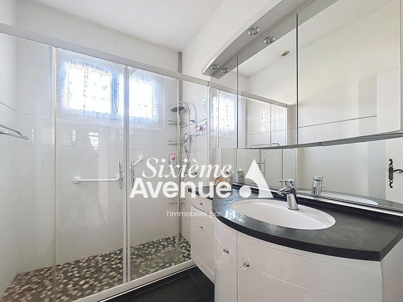 Maison - 88 m² - 4 pièces