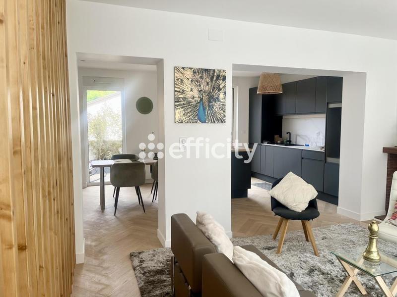 Maison - 126 m² - 5 pièces