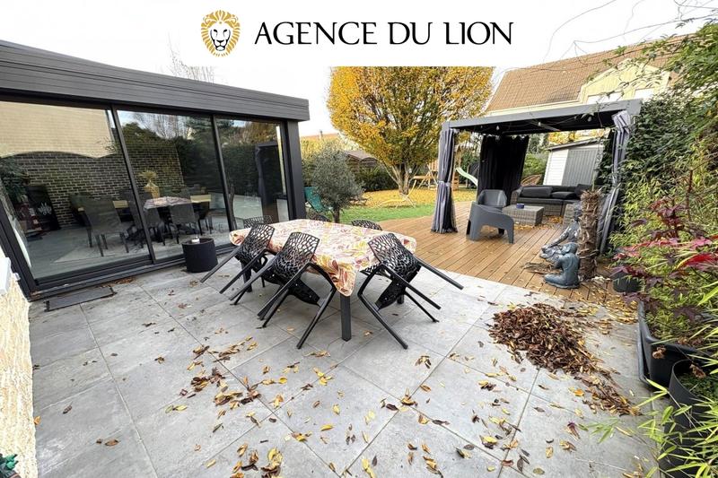 Maison - 151 m² - 8 pièces